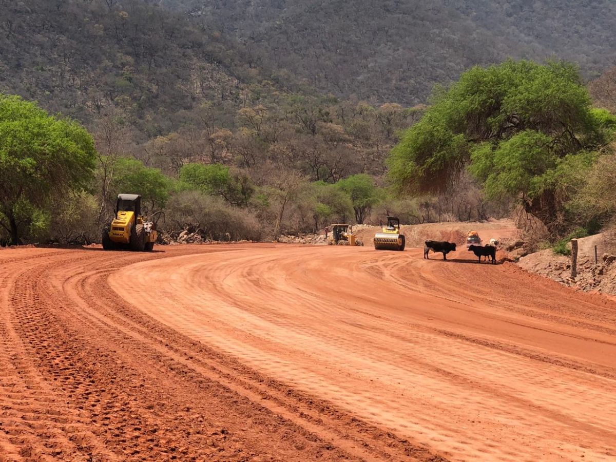 ABC EJECUTA BOLETAS DE GARANTÍAS POR US 8 MILLONES PARA ASFALTADO DEL